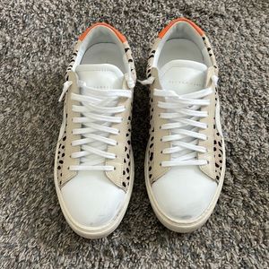 Oliver Cabell - size 38 EUC